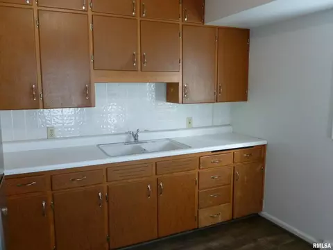 5217 11th Ave #C, Moline, IL 61265 photo 9