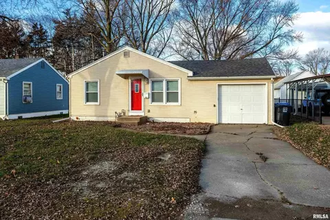 2411 47th St, Moline, IL 61265
