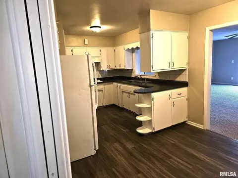 3713 19th Ave, Moline, IL 61265 photo 3