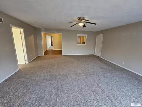 3713 19th Ave, Moline, IL 61265 photo 6