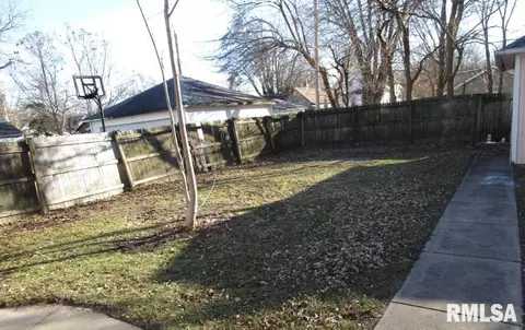 1812 24th Ave, Moline, IL 61265 photo 3