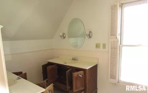 1812 24th Ave, Moline, IL 61265 photo 8
