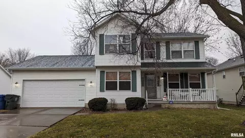 6502 Wilkes Ave, Davenport, IA 52806