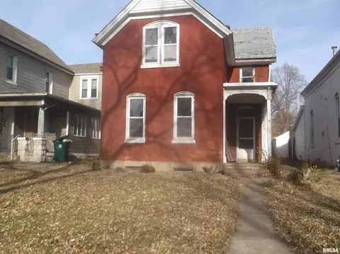 921 Washington St, Quincy, IL 62301