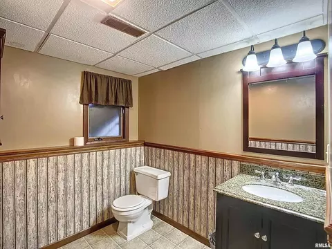 205 S State St, Annawan, IL 61234 photo 28