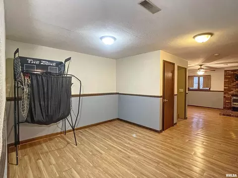 205 S State St, Annawan, IL 61234 photo 22