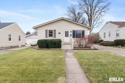 3210 26th St, Rock Island, IL 61201