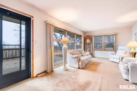 203 S Barrington Dr, Hampton, IL 61256 photo 20