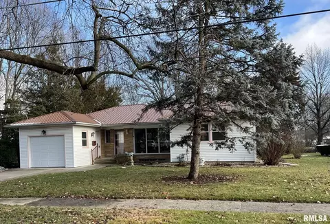 717 NW 4th Ave, Galva, IL 61434