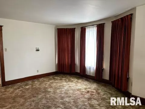 126 Smith St, Kewanee, IL 61443 photo 8