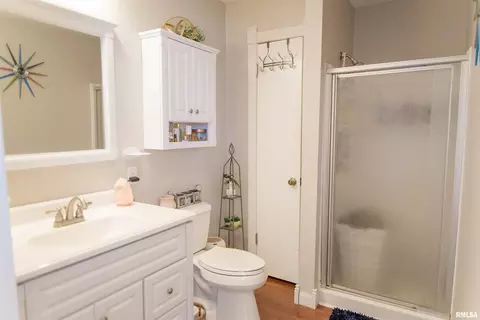 353 N Ohio St, Camp Point, IL 62320 photo 12