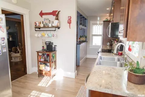 353 N Ohio St, Camp Point, IL 62320 photo 7