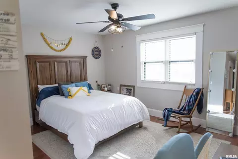 353 N Ohio St, Camp Point, IL 62320 photo 9