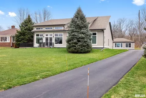 4510 River Dr, Moline, IL 61265 photo 2
