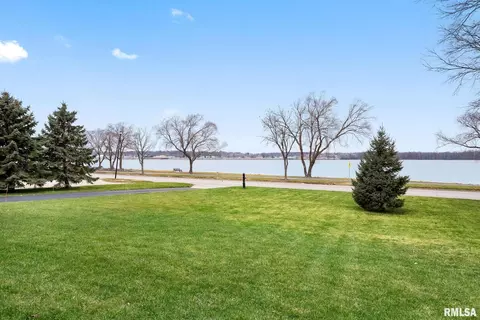 4510 River Dr, Moline, IL 61265 photo 46