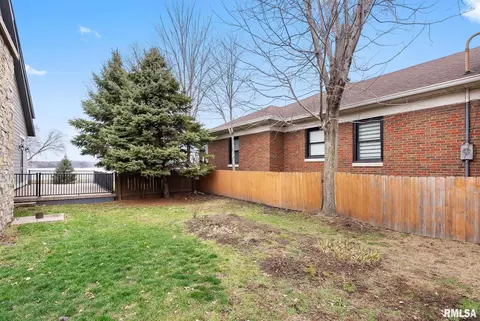 4510 River Dr, Moline, IL 61265 photo 27