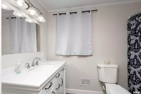 1017 Brookside Rd, Clinton, IA 52732 photo 18