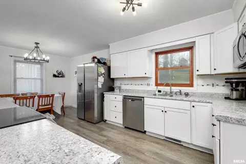 1017 Brookside Rd, Clinton, IA 52732 photo 14