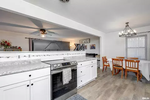1017 Brookside Rd, Clinton, IA 52732 photo 13