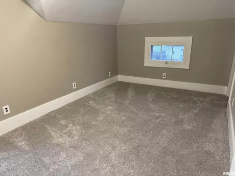 515 Willow St, Kewanee, IL 61443 photo 9