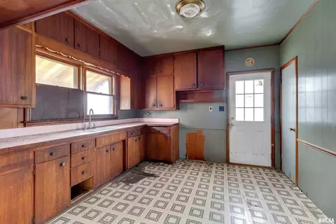 2311 6th Ave, Moline, IL 61265 photo 10