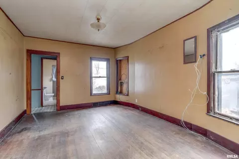 2311 6th Ave, Moline, IL 61265 photo 8