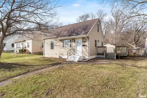 2378 Telegraph Rd, Davenport, IA 52804