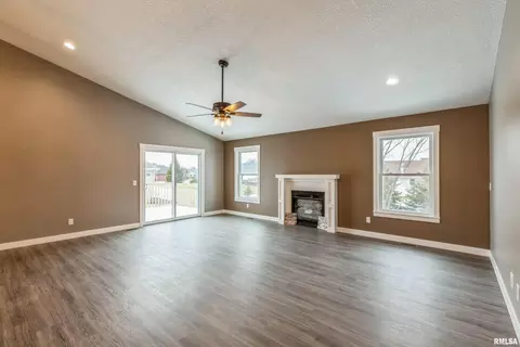 340 Hillside Dr, Park View, IA 52748 photo 5
