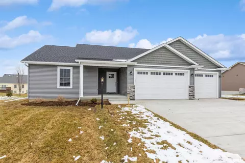 340 Hillside Dr, Park View, IA 52748