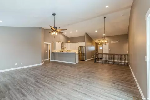 340 Hillside Dr, Park View, IA 52748 photo 6