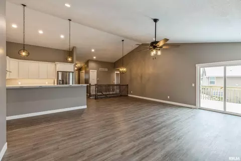 340 Hillside Dr, Park View, IA 52748 photo 7