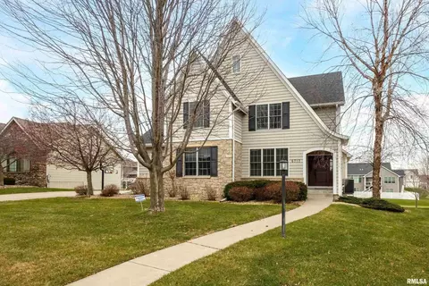 6717 Summerfield Dr, Bettendorf, IA 52722