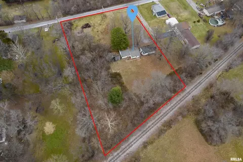 814 E Belleville Ave, Christopher, IL 62822 photo 6
