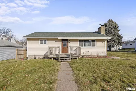 1650 W 13th St, Davenport, IA 52804