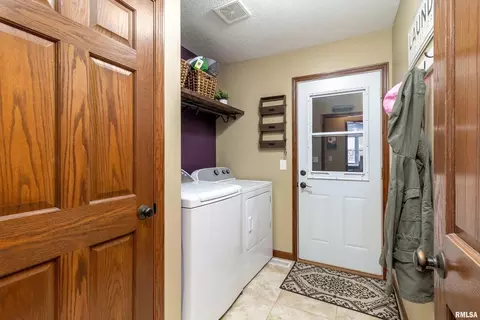 28 Nicholas Ct, Park View, IA 52748 photo 14