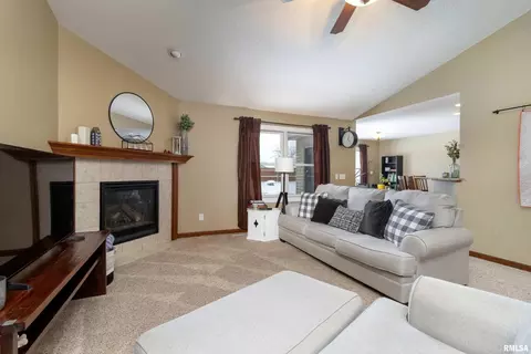 28 Nicholas Ct, Park View, IA 52748 photo 7