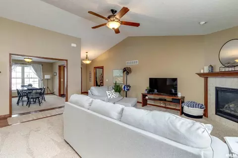 28 Nicholas Ct, Park View, IA 52748 photo 8