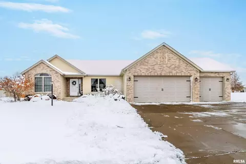 28 Nicholas Ct, Park View, IA 52748