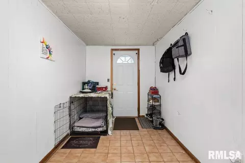 2420 47th St, Moline, IL 61265 photo 12