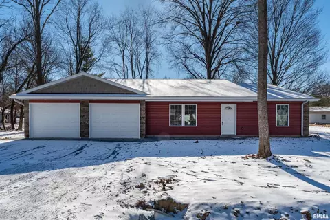 603 Hayven Dr, Carterville, IL 62918