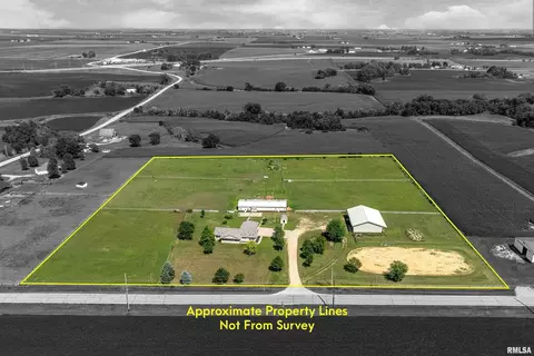 2135 260th Ave, Dewitt, IA 52742