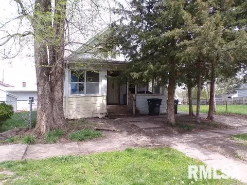 605 13th Ave, Rock Island, IL 61201