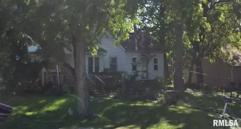 2444 31st St #A, Moline, IL 61265