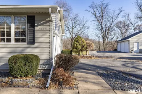 5203 38th Ave, Moline, IL 61265 photo 4