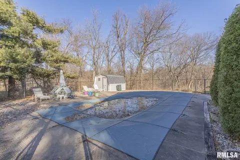 5203 38th Ave, Moline, IL 61265 photo 11
