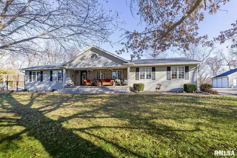 5203 38th Ave, Moline, IL 61265