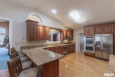 5203 38th Ave, Moline, IL 61265 photo 15