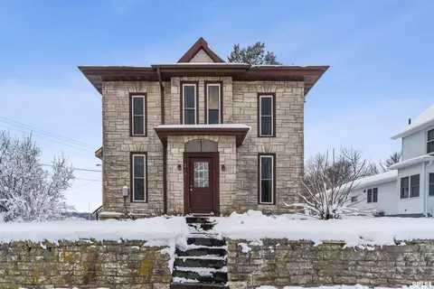 217 1st North Ave, Oxford Junction, IA 52323