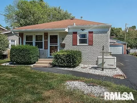 2421 28th St, Rock Island, IL 61201