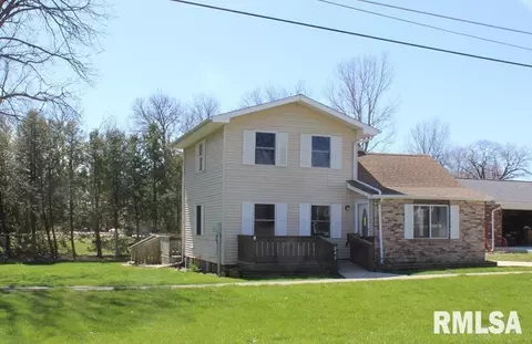 241 E Garfield St, Kewanee, IL 61443 photo 3